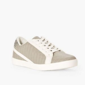 Paisley Light Grey Sneakers Size 8